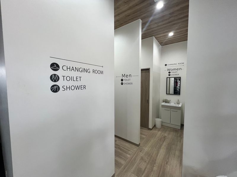 EXFIT24 高崎榛名の更衣室とトイレとシャワールーム画像